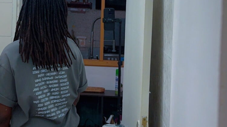 La Rebelle derriere la Tribu